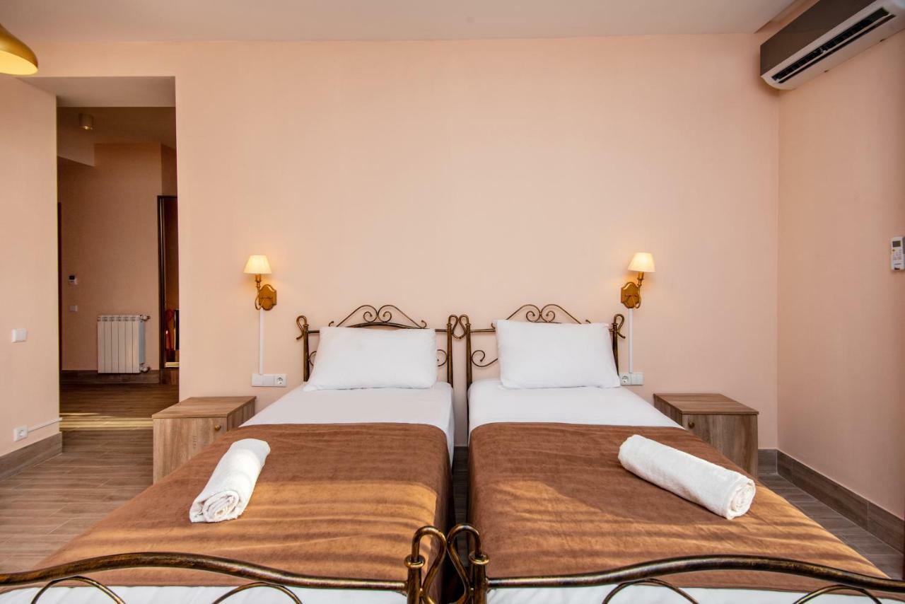 Tonusi Luxe Hotel In The Historic City Center Tbilisi Eksteriør bilde