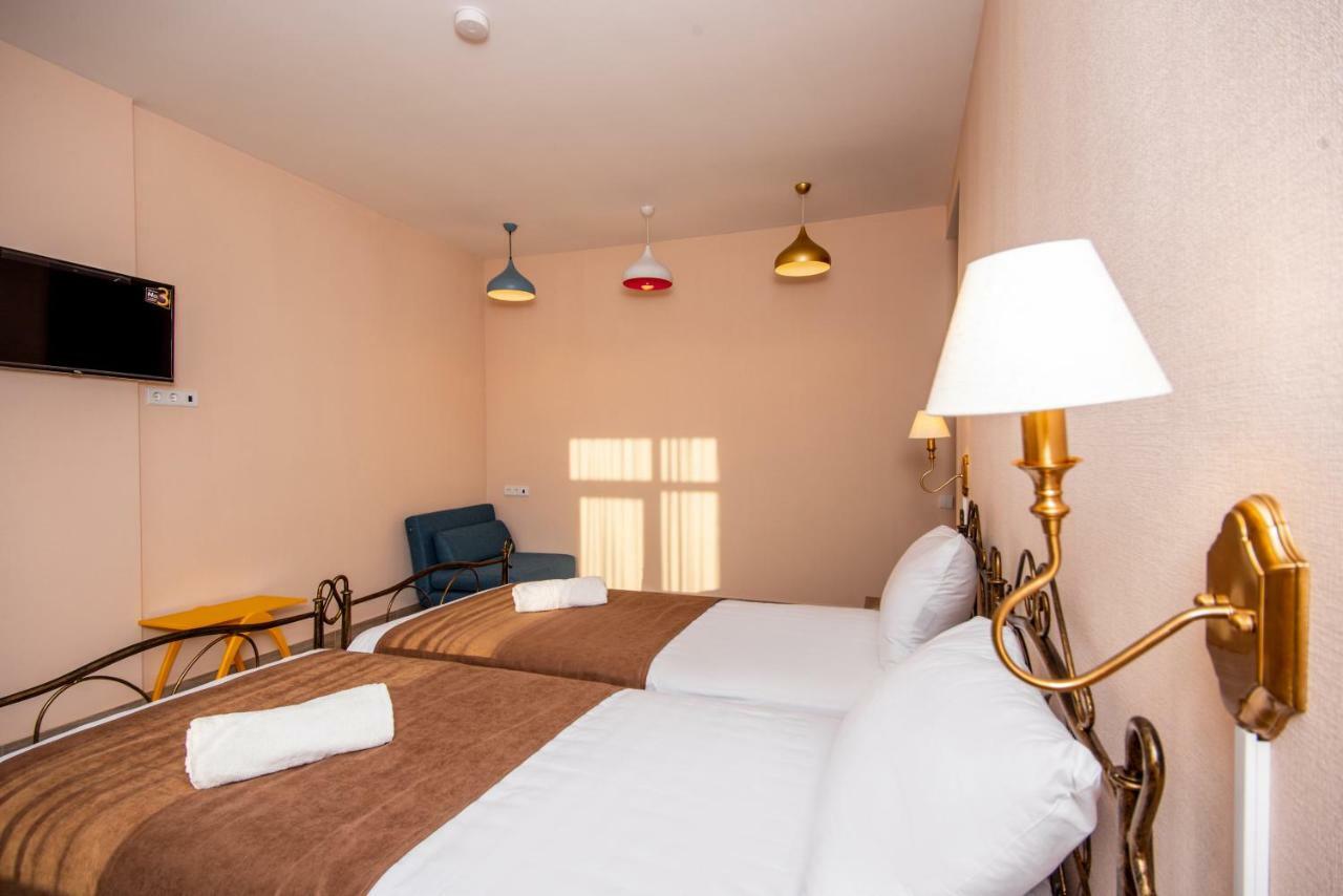 Tonusi Luxe Hotel In The Historic City Center Tbilisi Eksteriør bilde