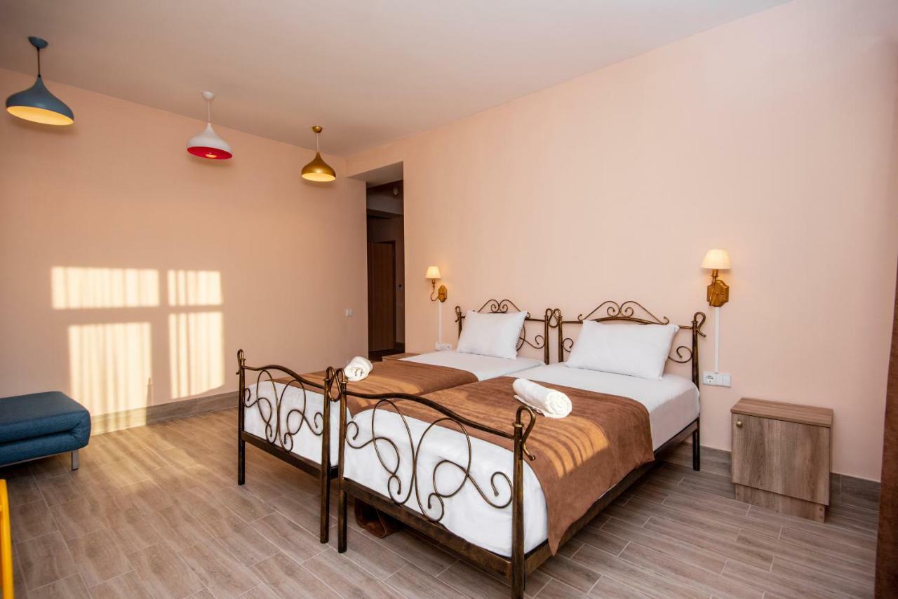 Tonusi Luxe Hotel In The Historic City Center Tbilisi Eksteriør bilde